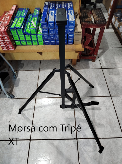 Morsa com Tripé - Casa do Ferrador